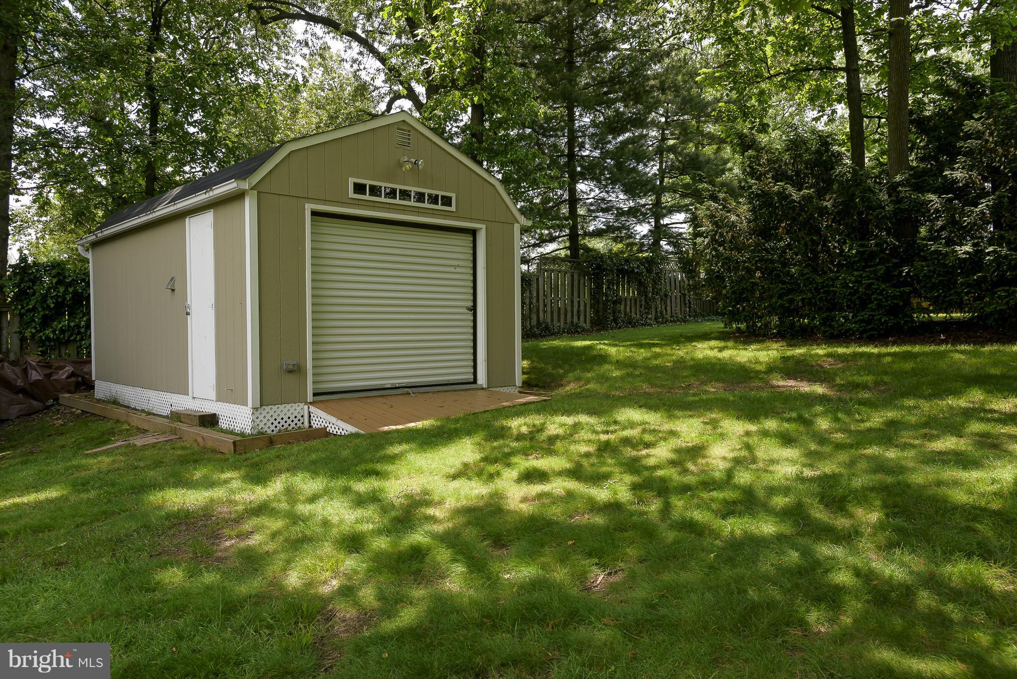 100 Shortcross Road Linthicum Heights, MD 21090 - Photo 29 of 30 a house with a yard