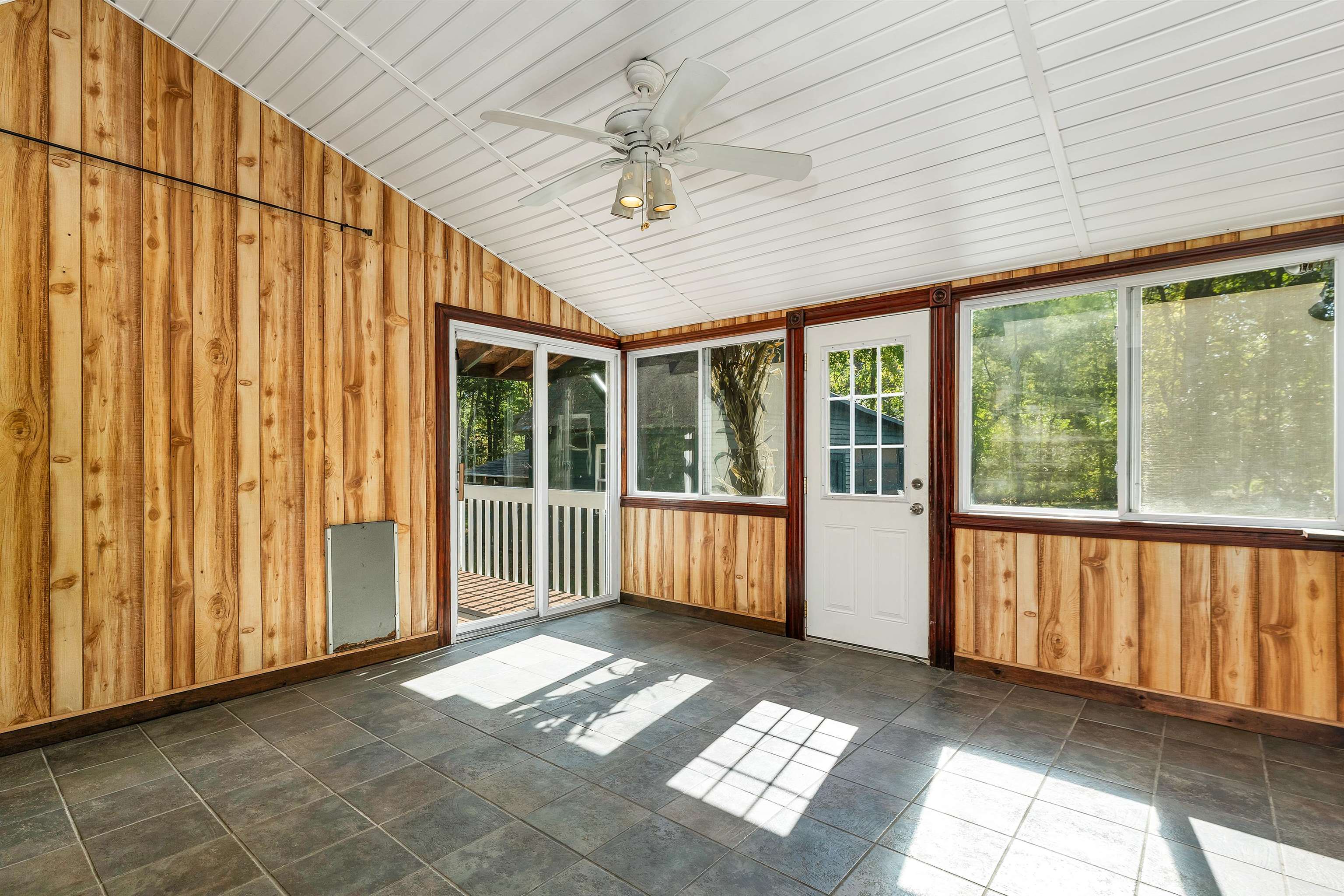 60 East Dunbarton Road Goffstown, NH 03045 - Photo 8 of 27