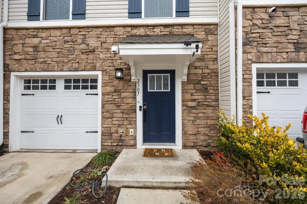 $400,000 | 2307 Doby Creek Lane, Charlotte, NC 28262