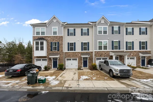 $400,000 | 2307 Doby Creek Lane, Charlotte, NC 28262