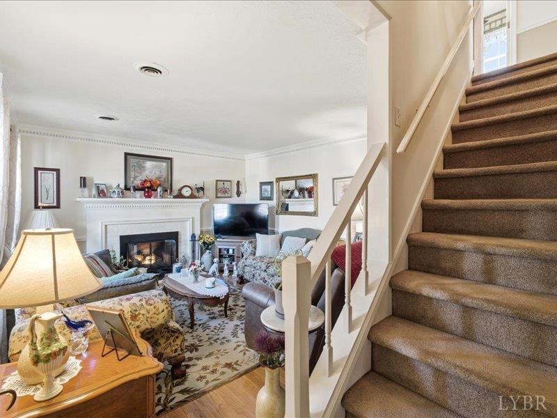 724 Spring Street Hurt, VA 24563 - Photo 6 of 32