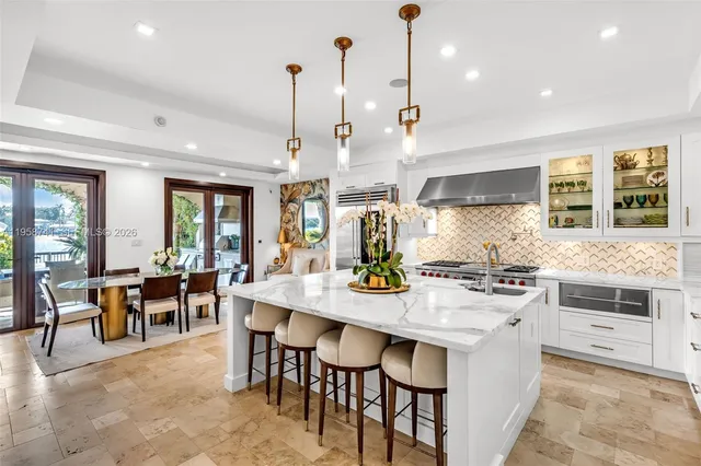 $12,000,000 | 1398 Bay Drive, Miami Beach, FL 33141