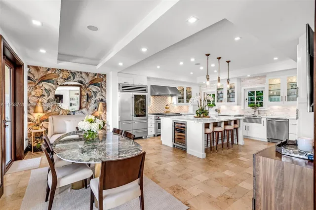 $12,000,000 | 1398 Bay Drive, Miami Beach, FL 33141