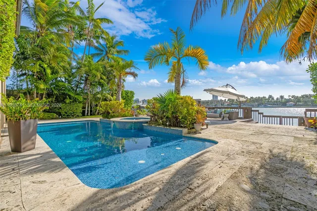 $12,000,000 | 1398 Bay Drive, Miami Beach, FL 33141