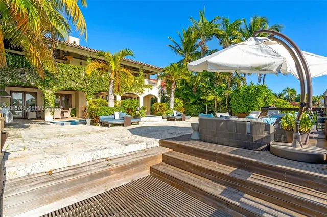 $12,000,000 | 1398 Bay Drive, Miami Beach, FL 33141