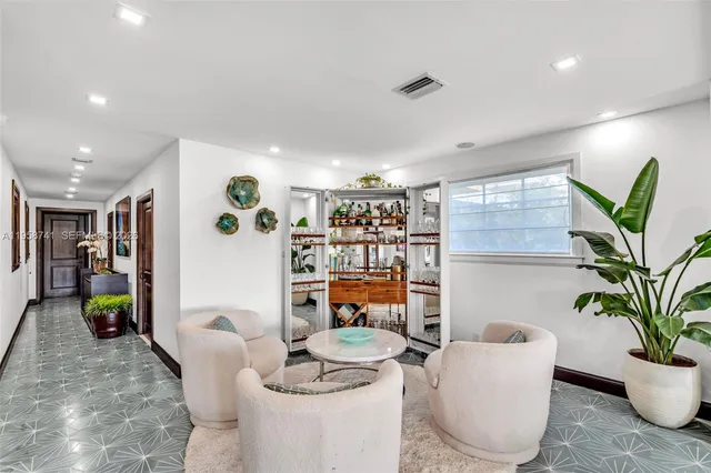 $12,000,000 | 1398 Bay Drive, Miami Beach, FL 33141