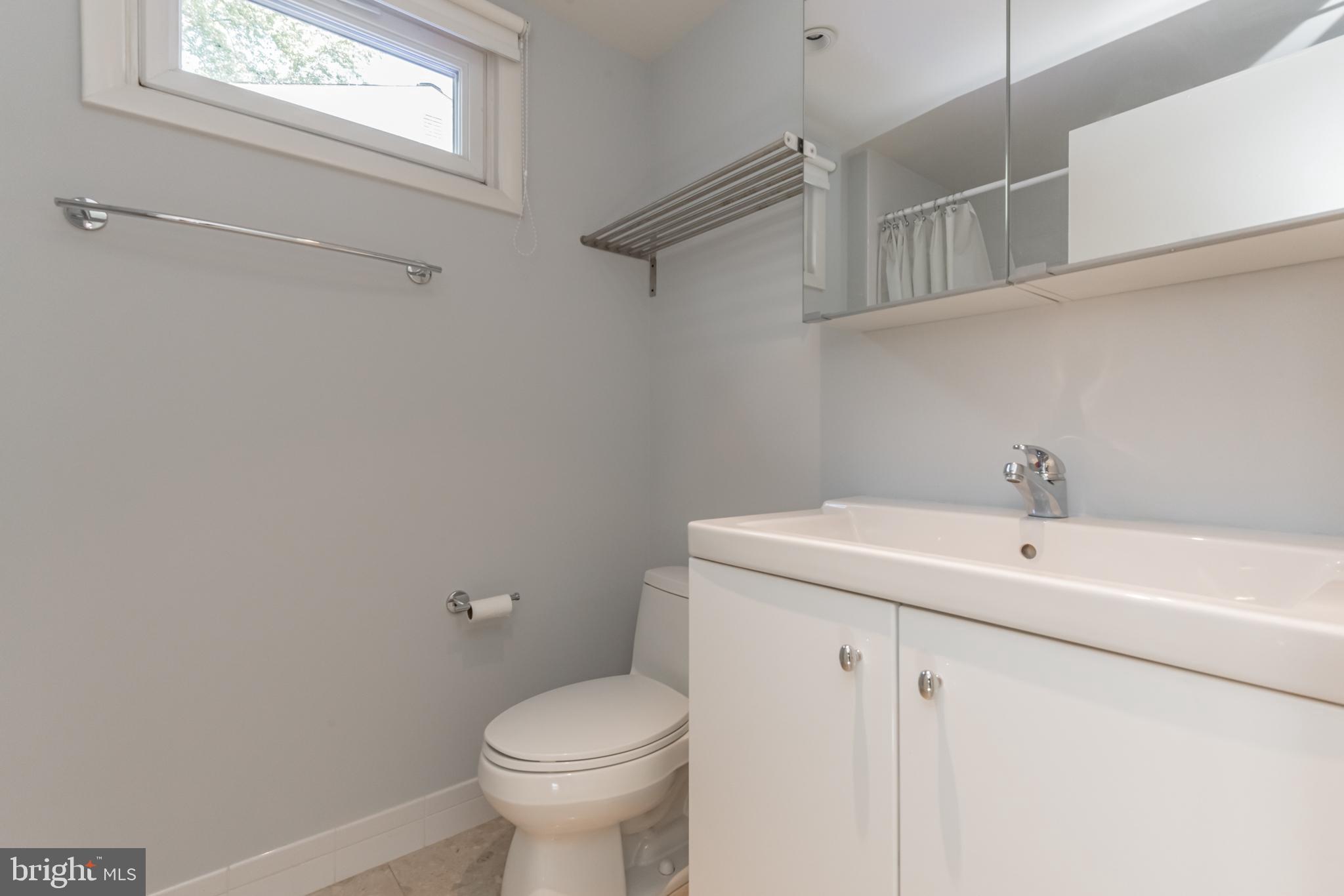 11004 Troy Road Rockville, MD 20852 - Photo 11 of 33 Gallery Image 11