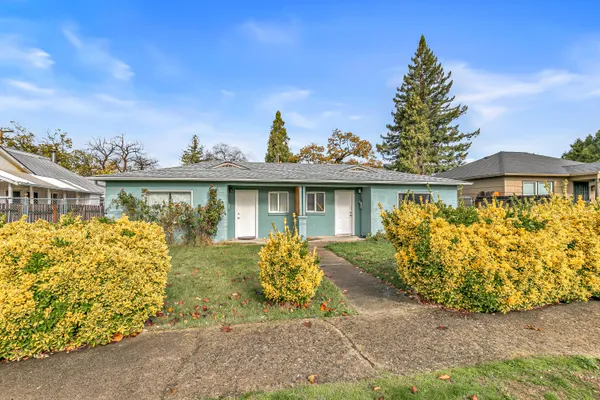 $310,000 | 1048 West 13th Street, Medford, OR 97501