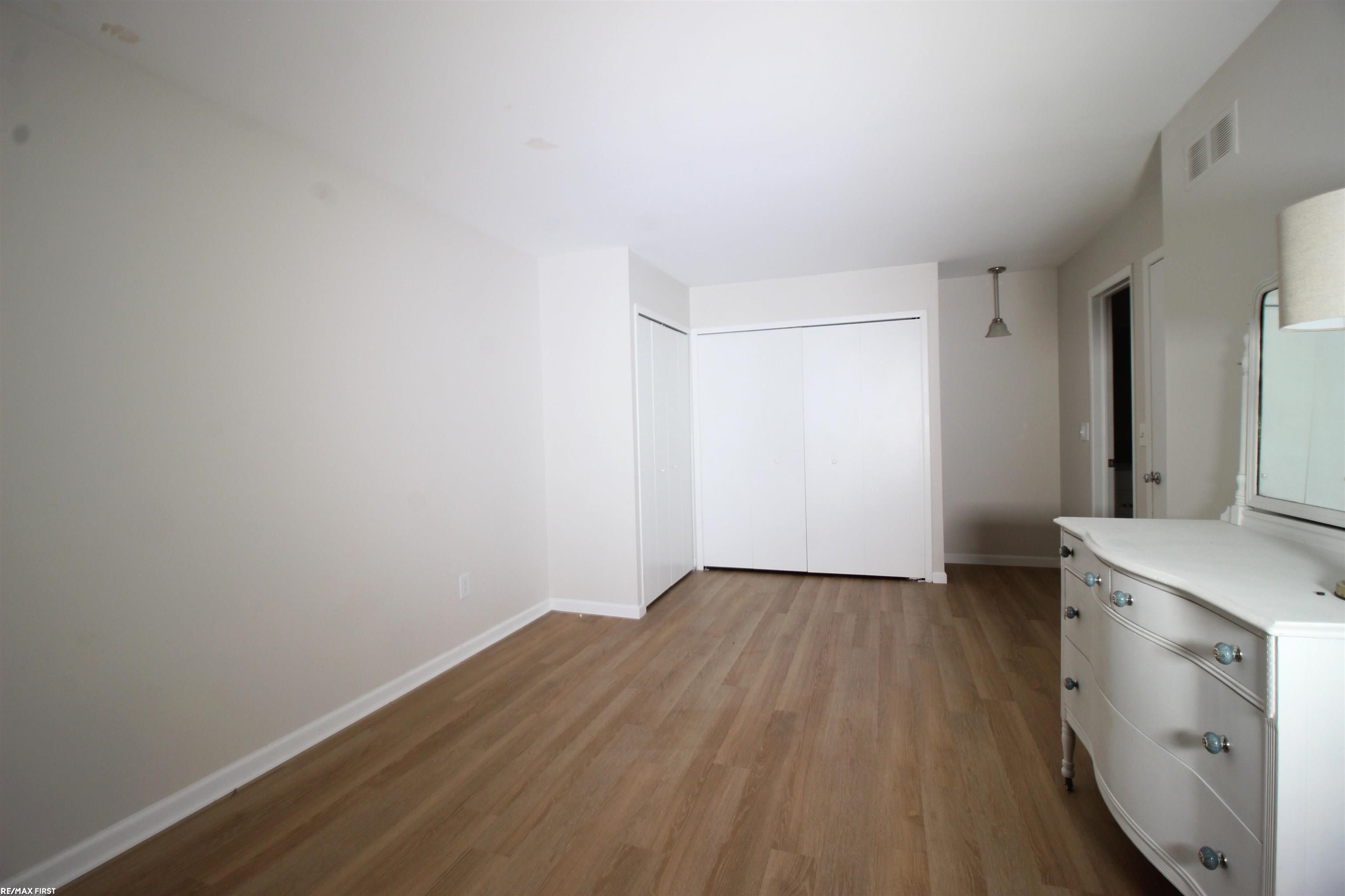 41965 Utica Road Sterling Heights, MI 48313 - Photo 11 of 17 50163361-79a856f6-ef28-49e8-acca-93c42956cae6.JPG