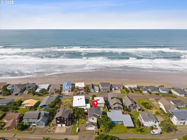 $984,000 | 5203 Northwest Keel Avenue, Lincoln City, OR 97367
