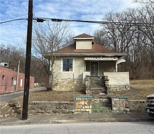 $49,000 | 643 North Main Street, Excelsior Springs, MO 64024