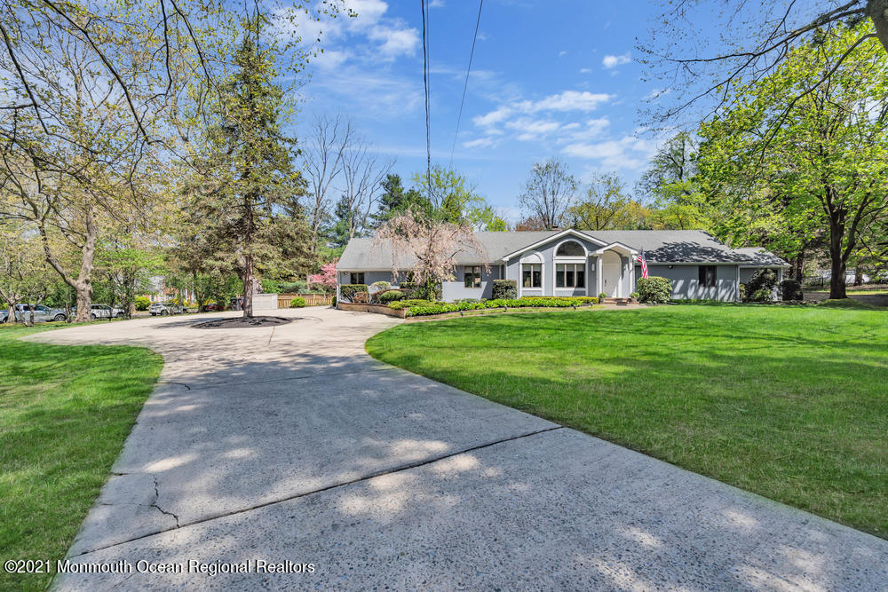 16 Sleepy Hollow Road Red Bank, NJ 07701 - Photo 2 of 45 009_dsc09097_1