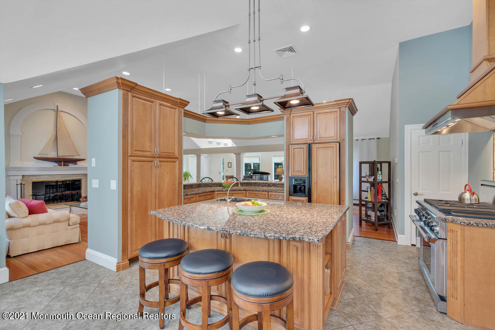 16 Sleepy Hollow Road Red Bank, NJ 07701 - Photo 18 of 45 035_dsc08962