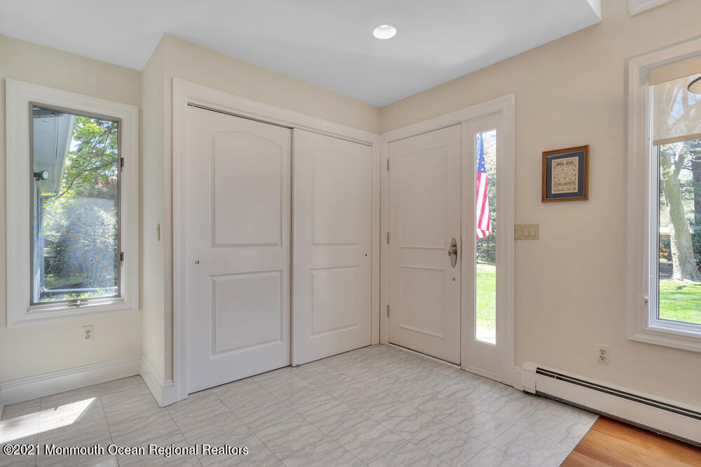 16 Sleepy Hollow Road Red Bank, NJ 07701 - Photo 5 of 45 014_dsc08857