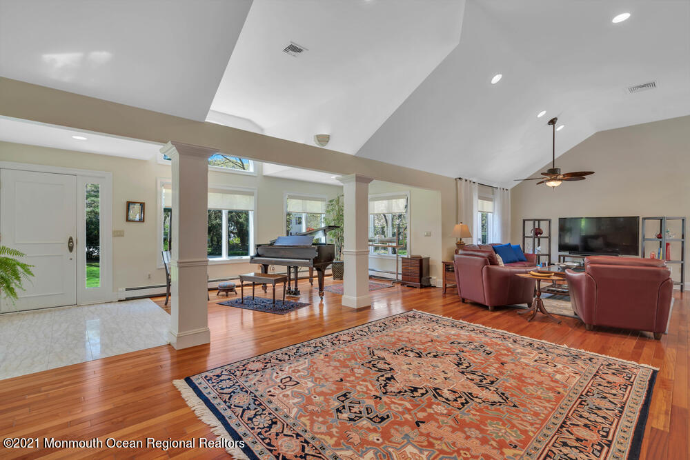 16 Sleepy Hollow Road Red Bank, NJ 07701 - Photo 8 of 45 019_dsc08882