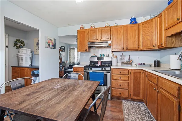 $169,000 | 403 Sunset Drive, Le Roy, IL 61752