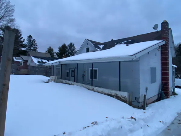 $99,900 | 813 Tyler Avenue, Wausaukee, WI 54177