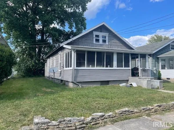 $104,900 | 1602 West Adams Street, Muncie, IN 47303