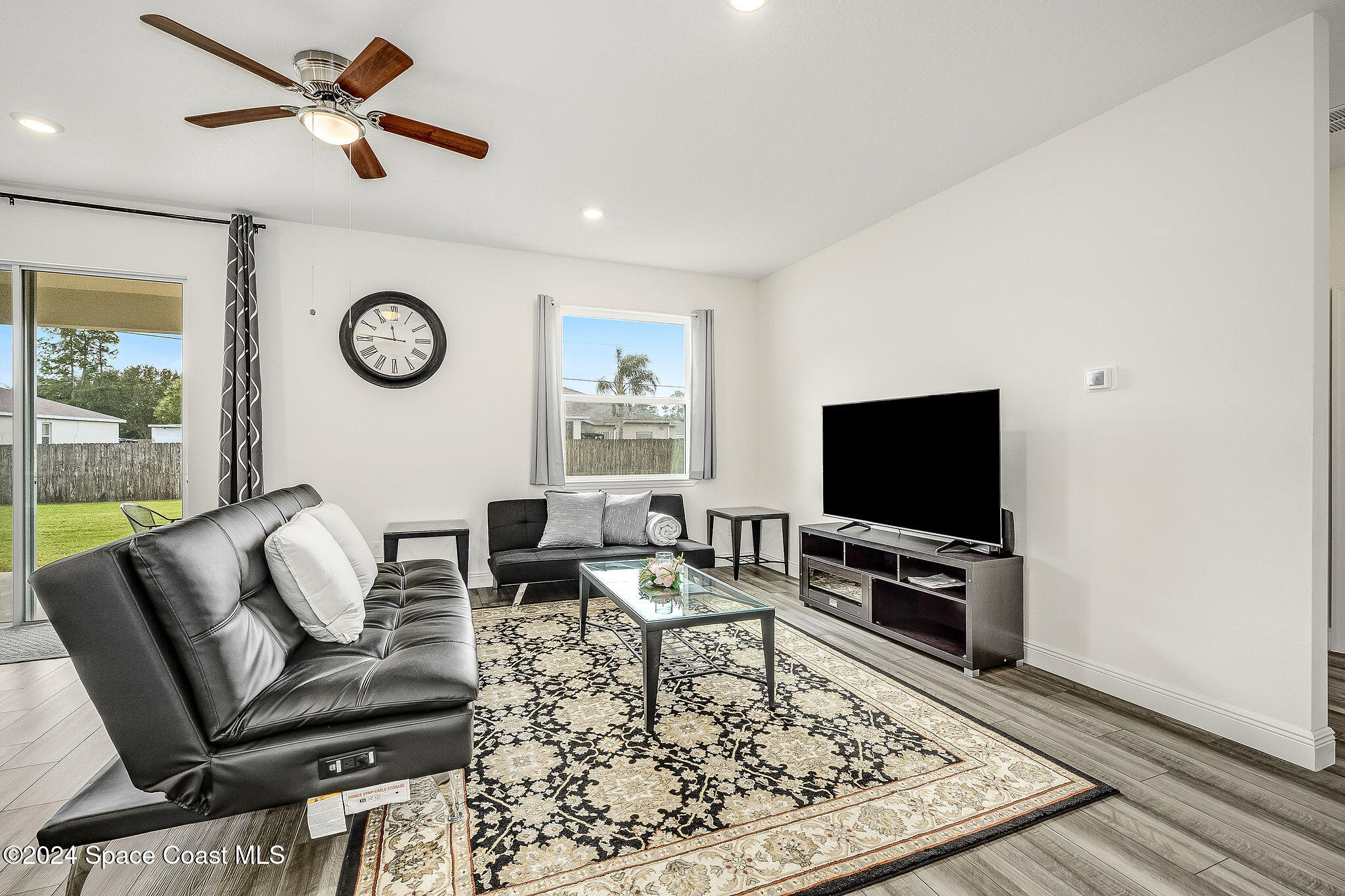 410 Old Road Palm Bay, FL 32908 - Photo 20 of 48 Great Room