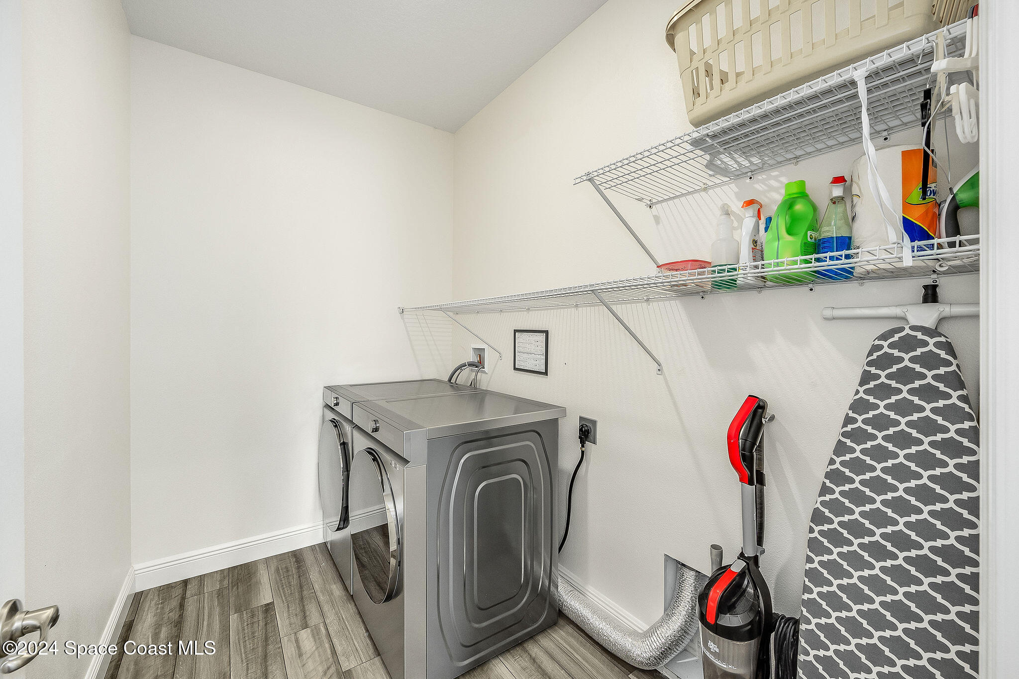 410 Old Road Palm Bay, FL 32908 - Photo 30 of 48 Laundry Room