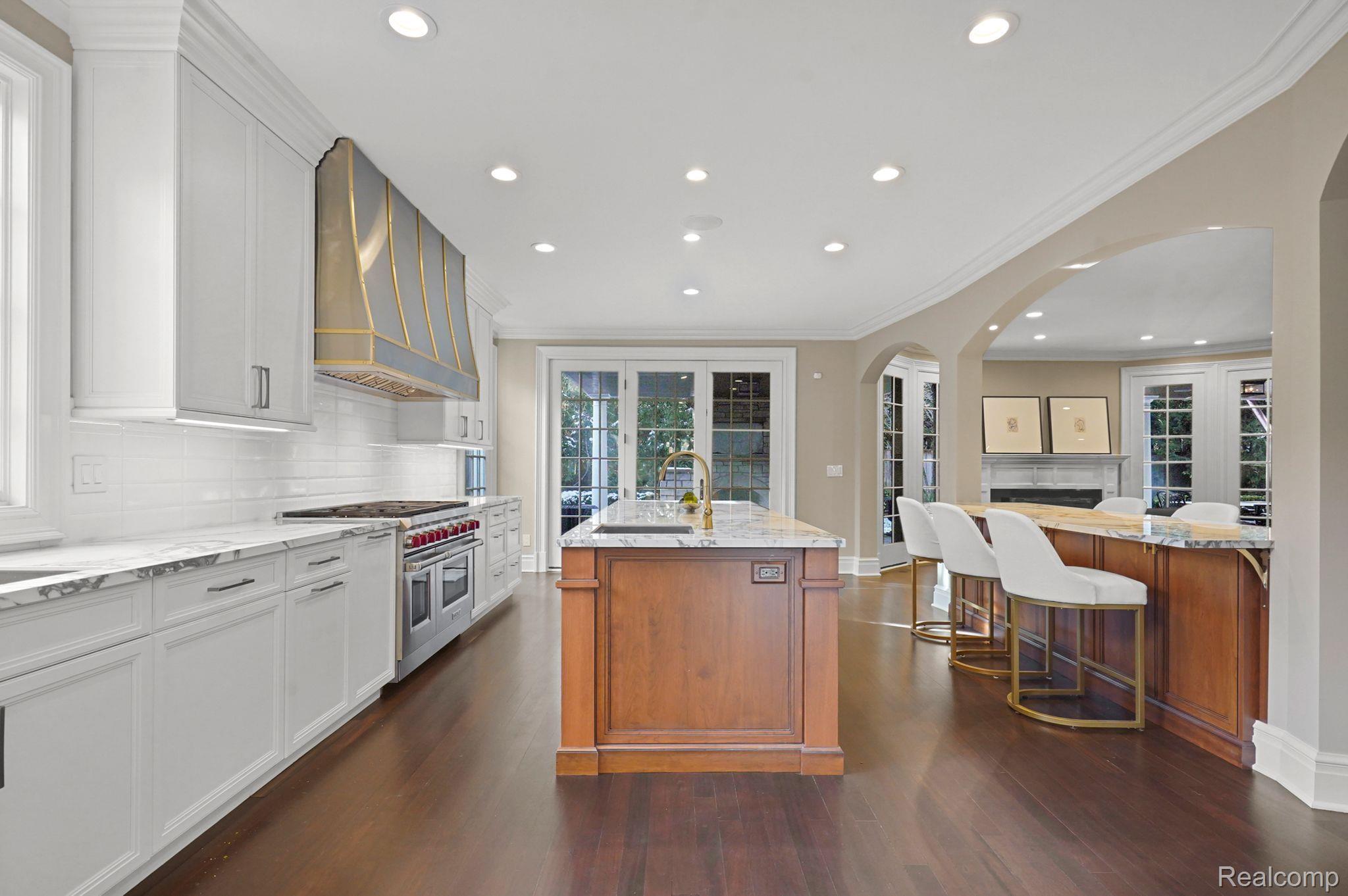 270 Aspen Road Birmingham, MI 48009 - Photo 11 of 57 Gallery Image 11