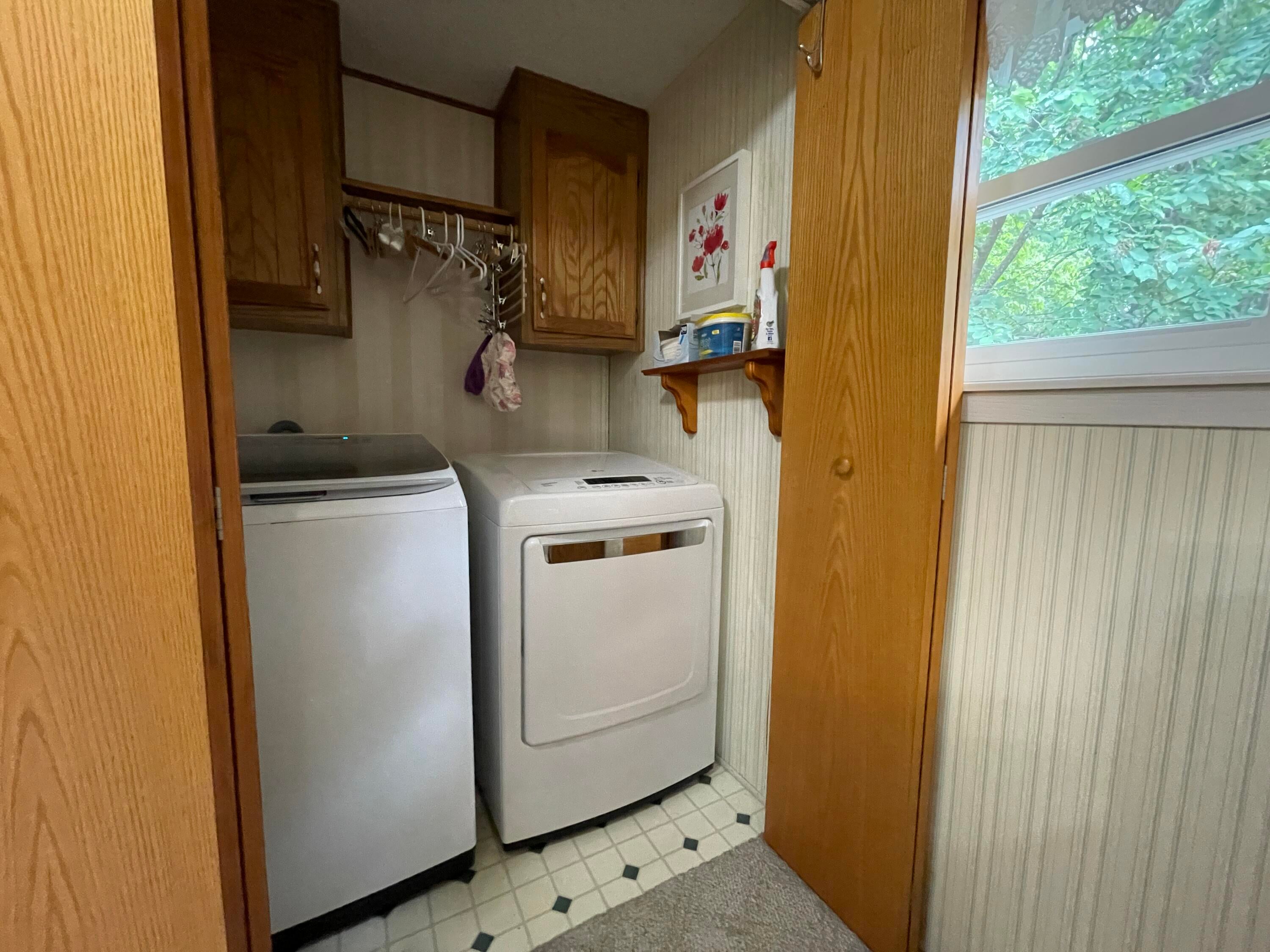 22631 South Lake Road Moran, MI 49760 - Photo 17 of 33 Gallery Image 17