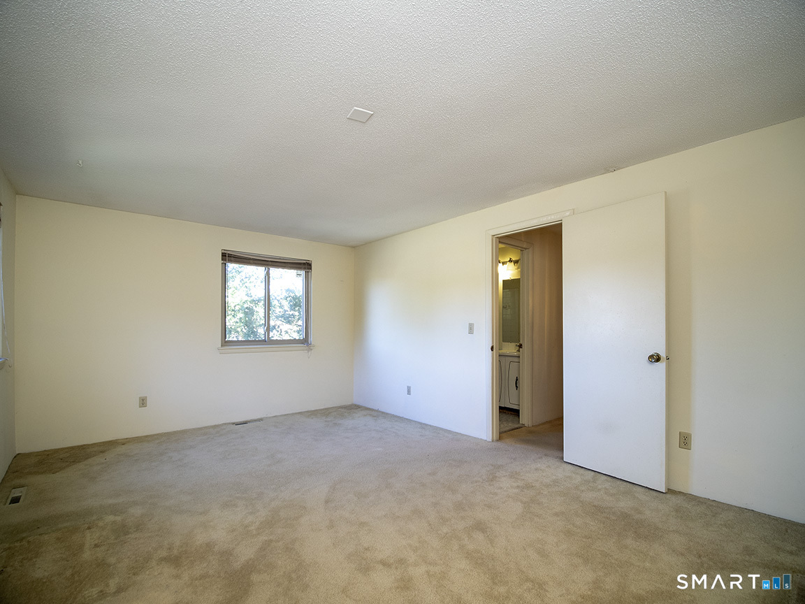 6 Meeting House Road, Unit A Stratford, CT 06614 - Photo 14 of 28 Gallery Image 14