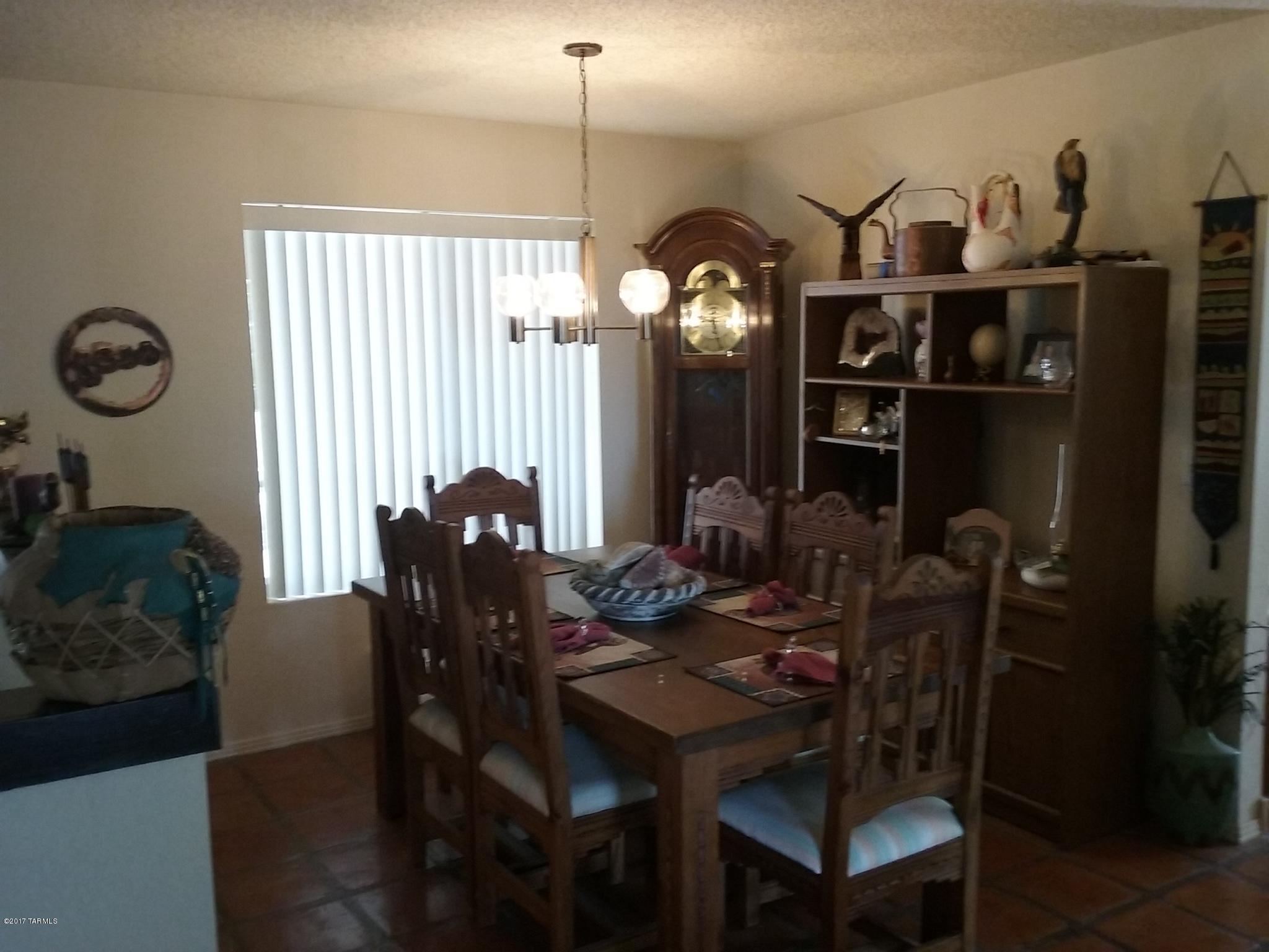 406 Hopkins Street Rio Rico, AZ 85648 - Photo 16 of 40