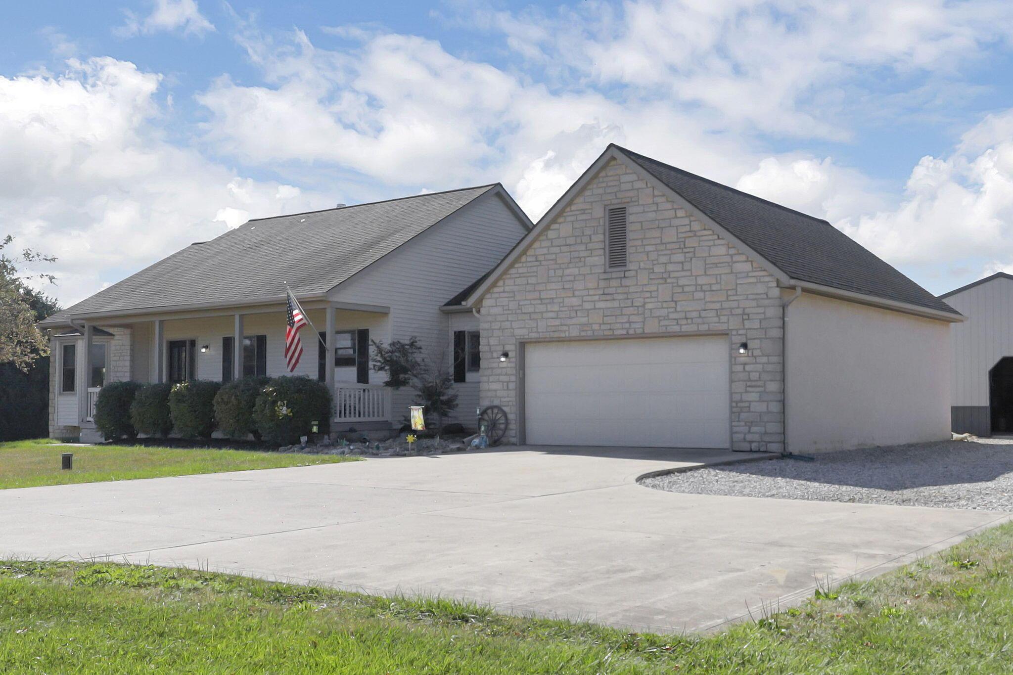 11261 Reussner Road Southwest Pataskala, OH 43062 - Photo 4 of 72 5-web-or-mls-_MG_0021 - Copy