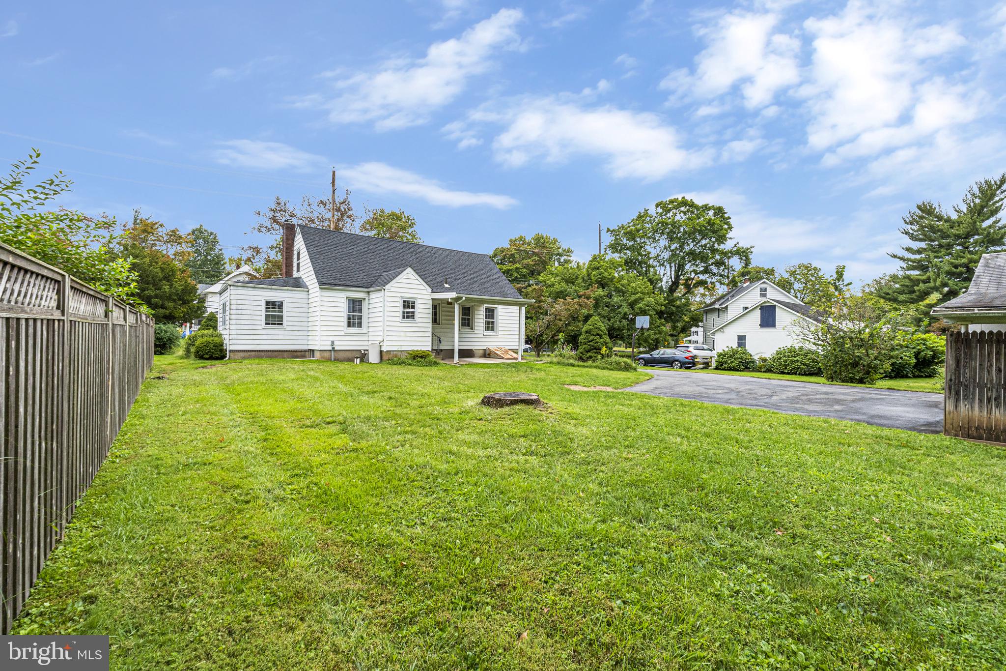 81 Pennington - Hopewell Road Pennington, NJ 08534 - Photo 4 of 45 Gallery Image 4