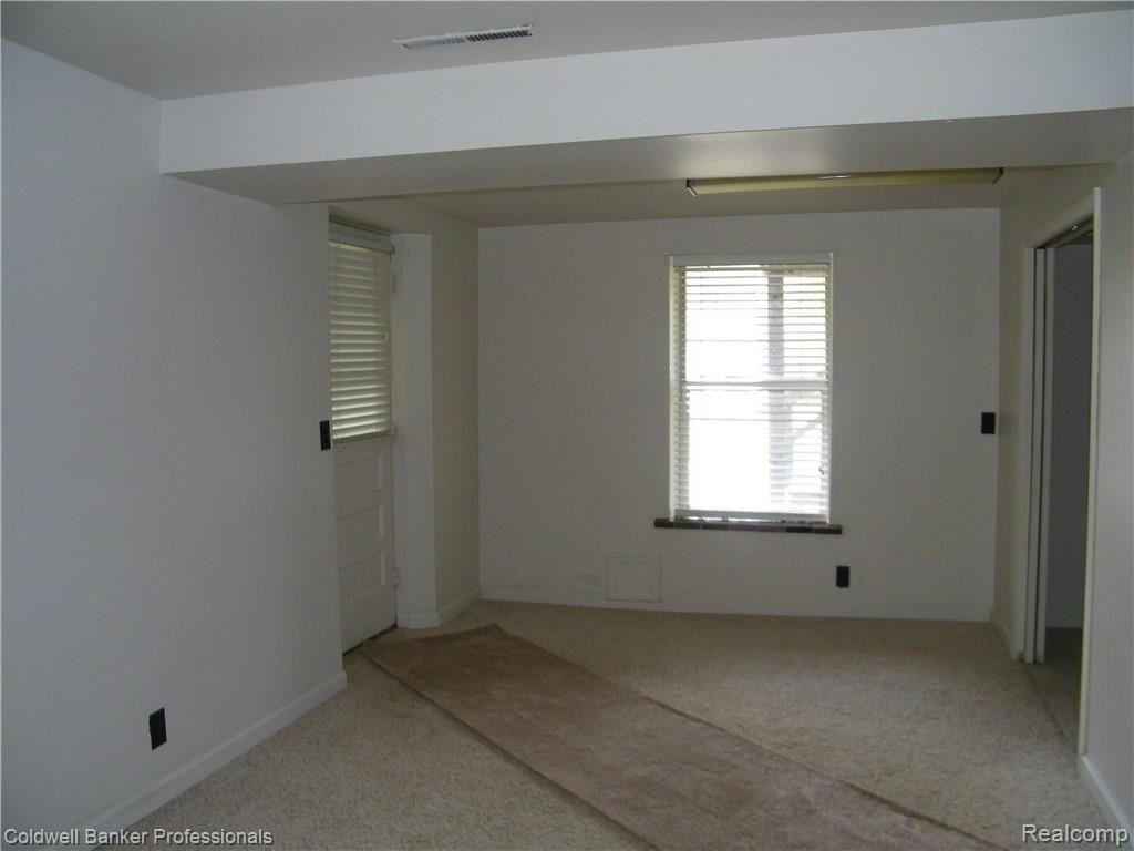 6843 Jefferson Road North Branch, MI 48461 - Photo 26 of 30 100_0036.jpg