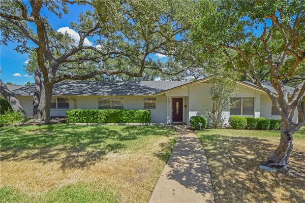 $4,250 | 5003 Westview Drive, Austin, TX 78731