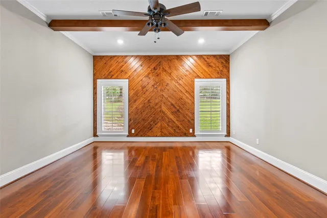 $500,000 | 300 Broadmoor Drive, Huntsville, TX 77340