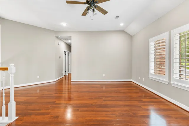 $500,000 | 300 Broadmoor Drive, Huntsville, TX 77340