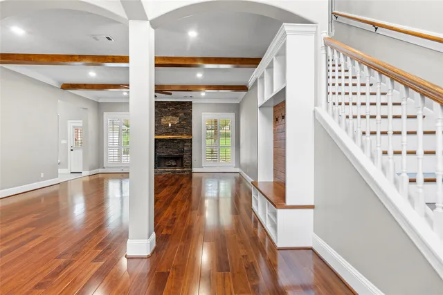 $500,000 | 300 Broadmoor Drive, Huntsville, TX 77340