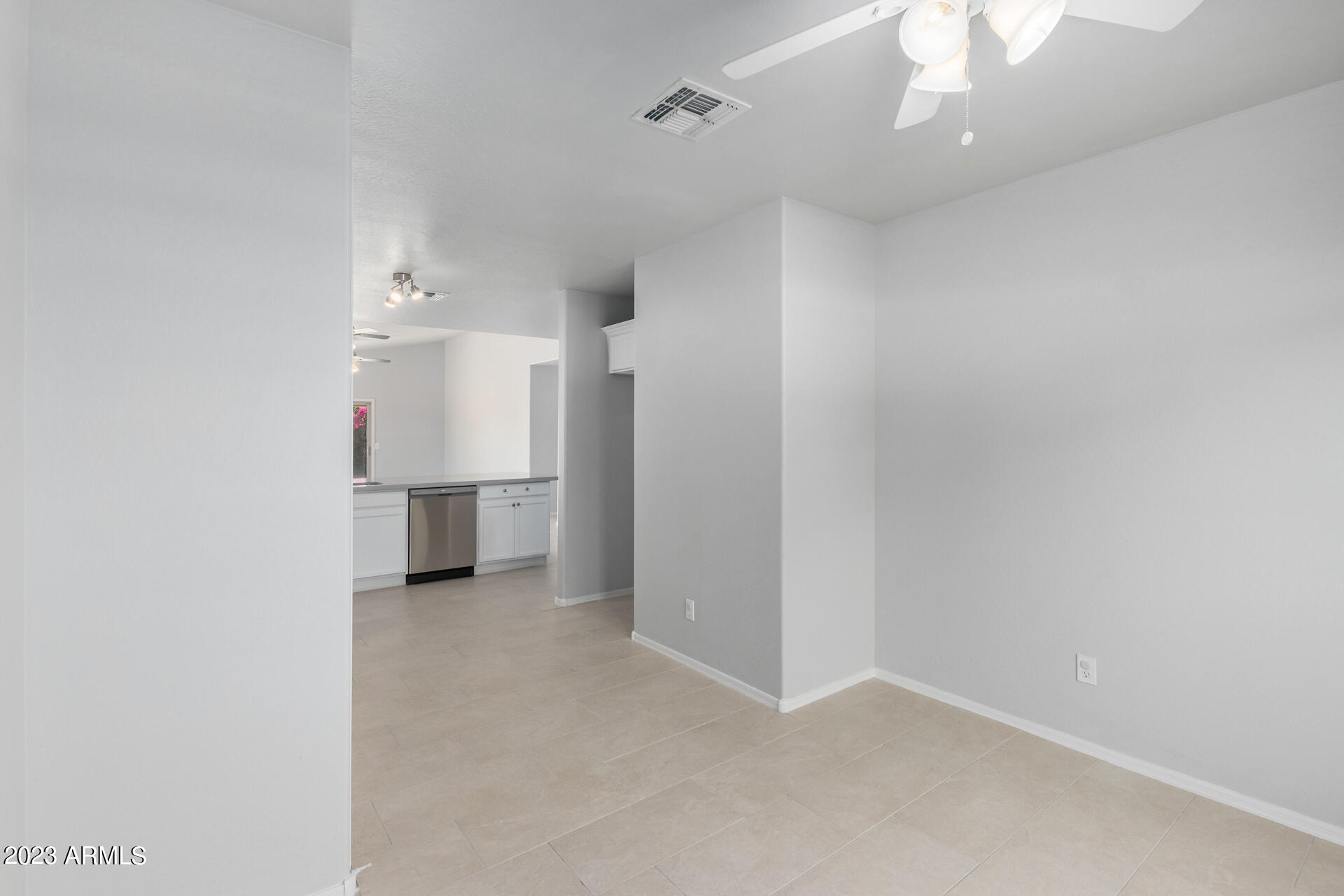 17715 West Redfield Road Surprise, AZ 85388 - Photo 11 of 33