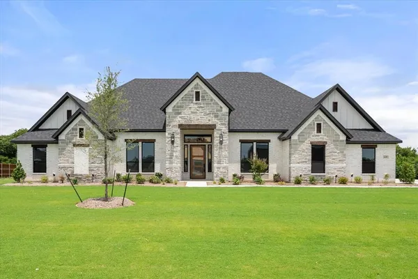 $915,000 | 6610 Waggoner Way, Midlothian, TX 76065