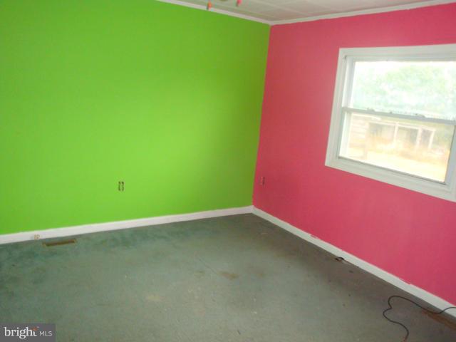 2000 Fort Valley Road Fort Valley, VA 22652 - Photo 12 of 25 a view of a room with window