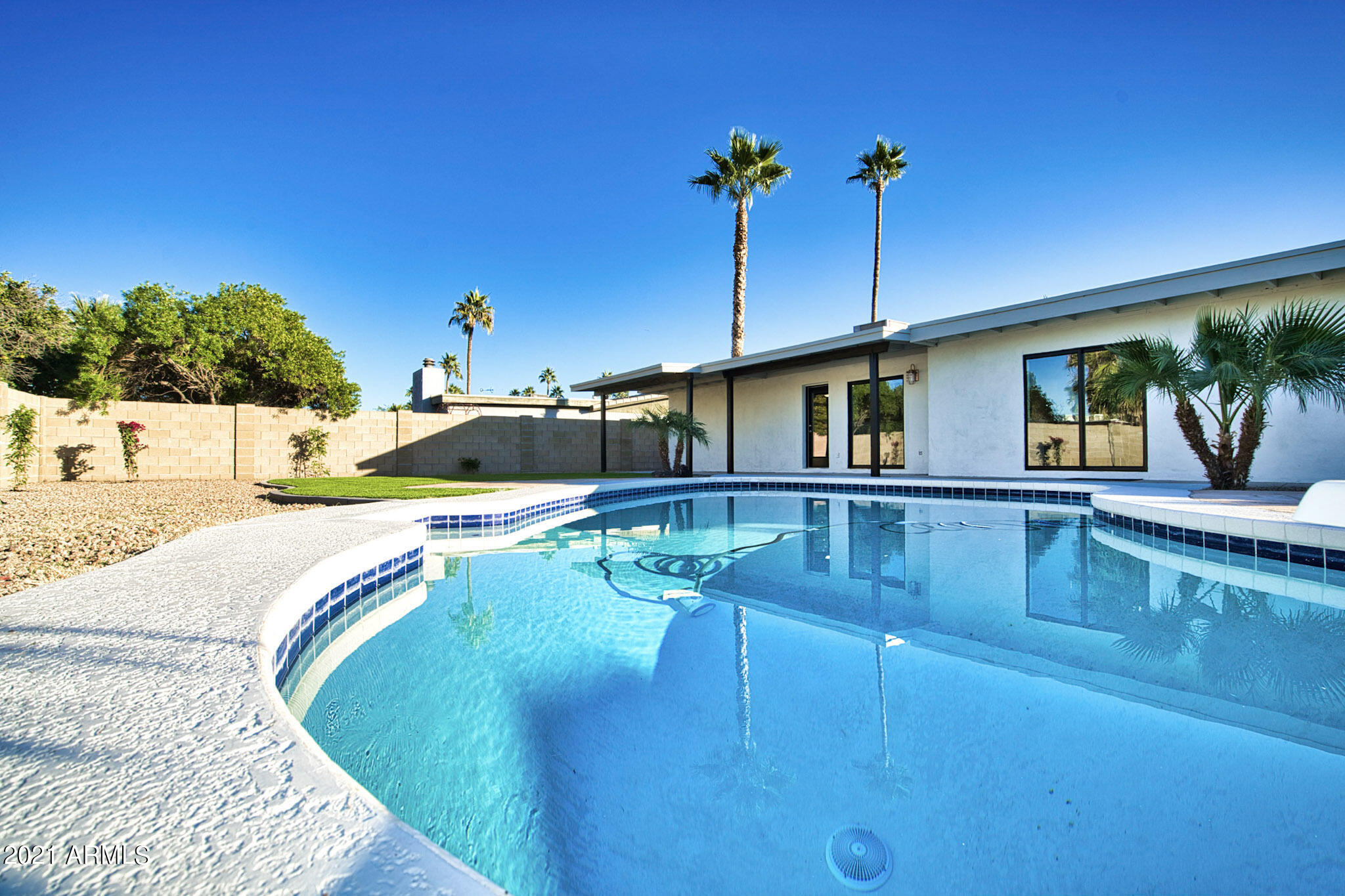 3732 East Shangri La Road Phoenix, AZ 85028 - Photo 14 of 77 63-DSC09307