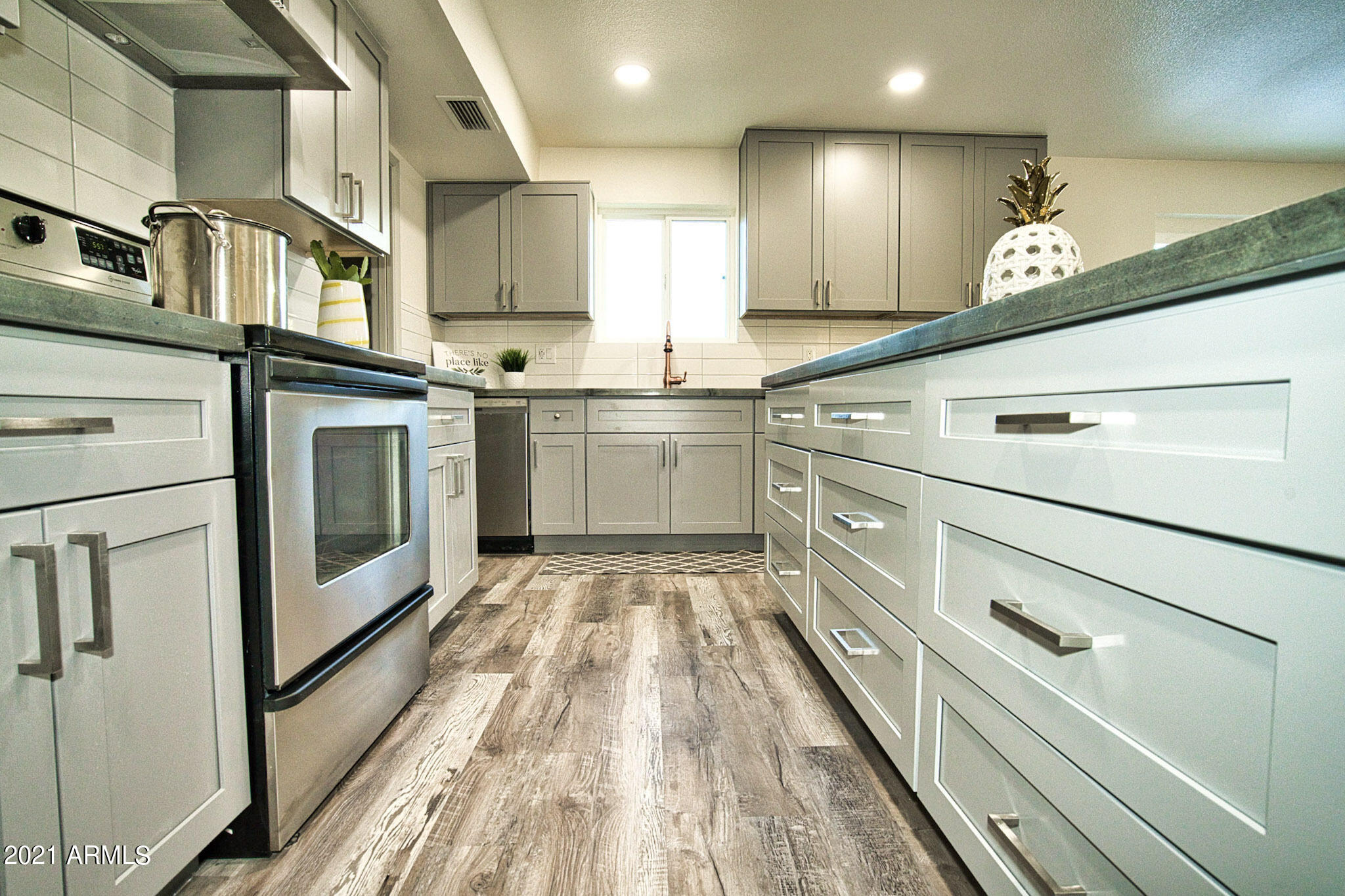 3732 East Shangri La Road Phoenix, AZ 85028 - Photo 26 of 77 53-DSC09288