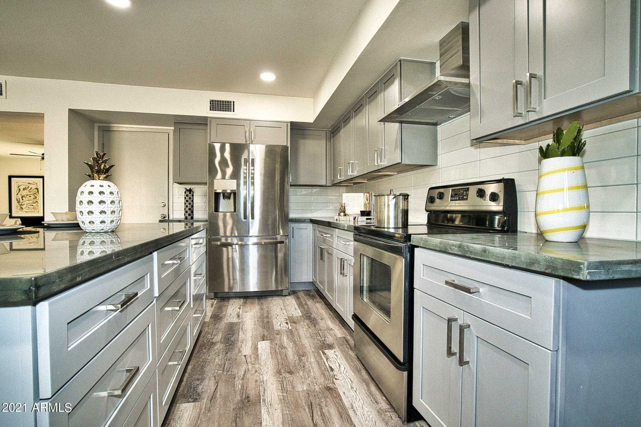3732 East Shangri La Road Phoenix, AZ 85028 - Photo 28 of 77 51-DSC09286