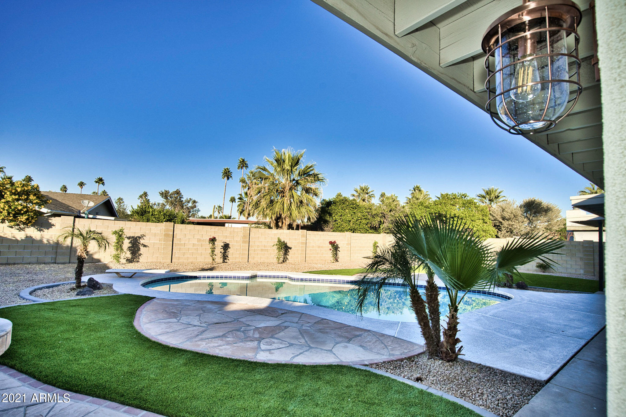3732 East Shangri La Road Phoenix, AZ 85028 - Photo 10 of 77 71-DSC09321