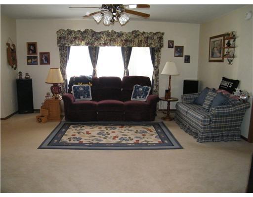 2442 East Home Road Springfield, OH 45503 - Photo 4 of 18 Gallery Image 4