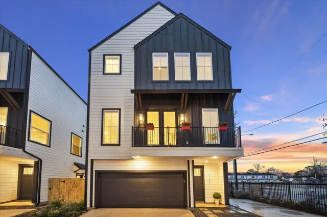 $429,700 | 719 Thornton Road, Unit F, Houston, TX 77018