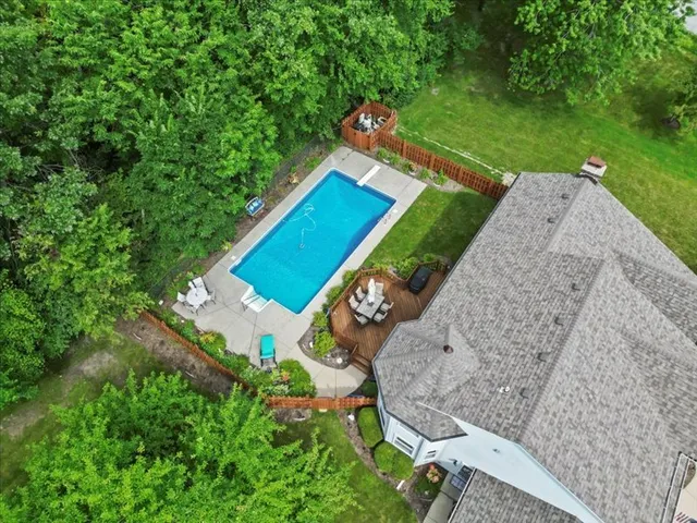 an aerial view of multiple house