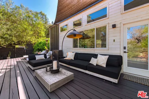 $2,995,000 | 19809 Montau Drive, Topanga, CA 90290