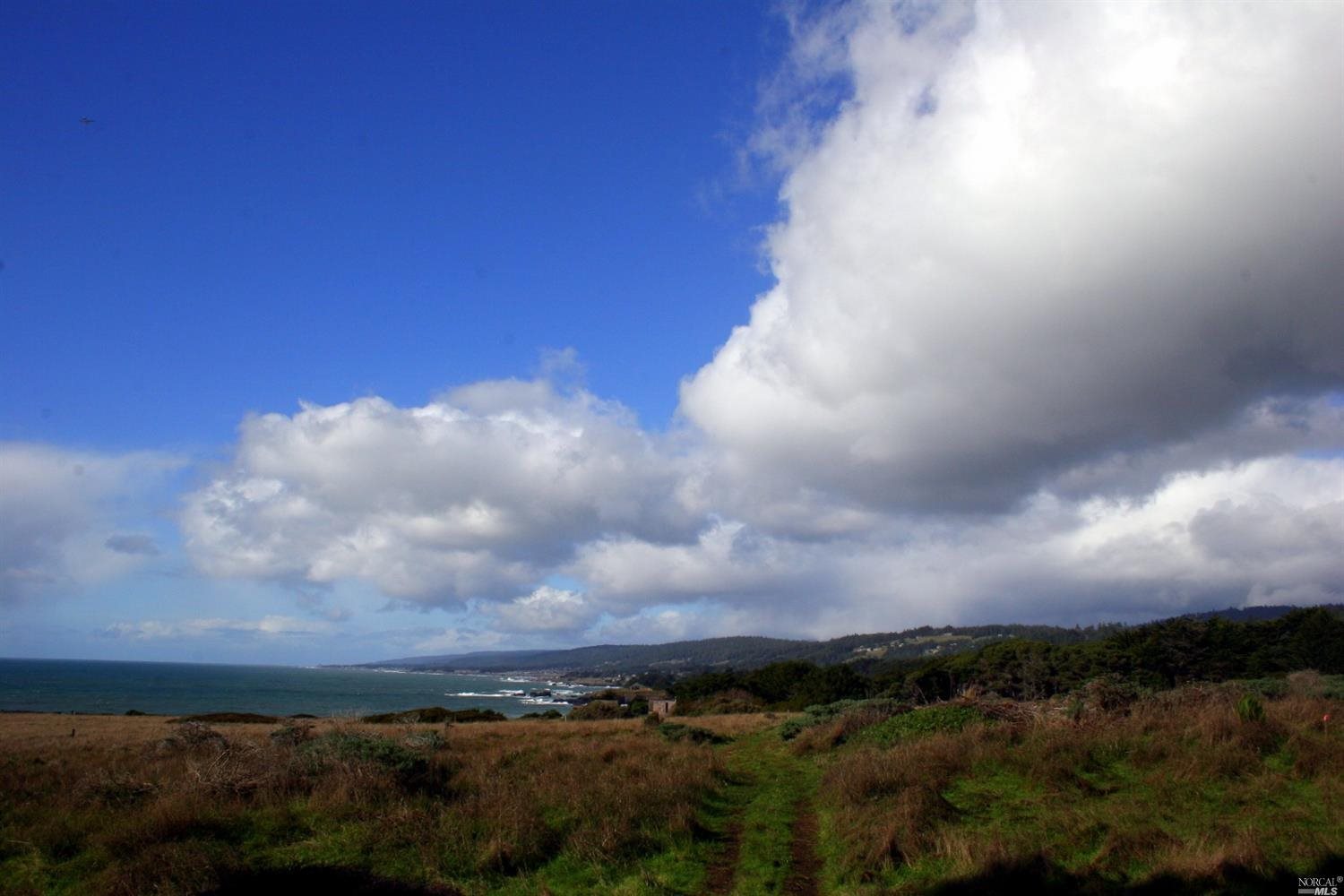 35427 Sea Gate Road The Sea Ranch, CA 95497 - Photo 17 of 31 a view of a lake