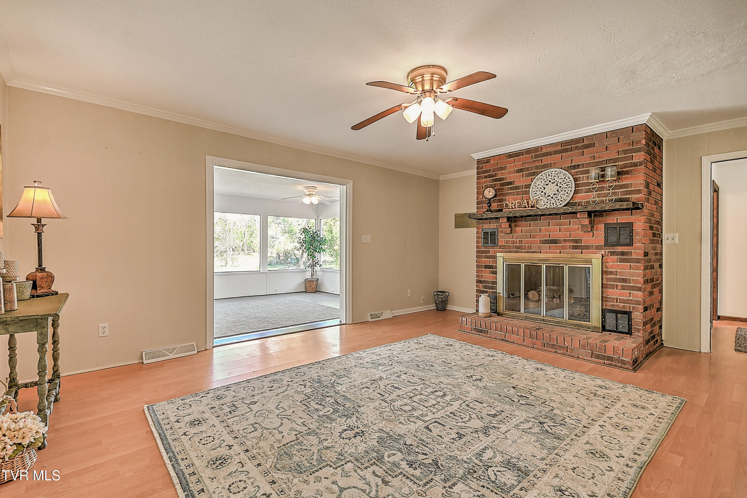 646 Meadow View Road Bristol, TN 37620 - Photo 21 of 53 646 Meadowview RE-25