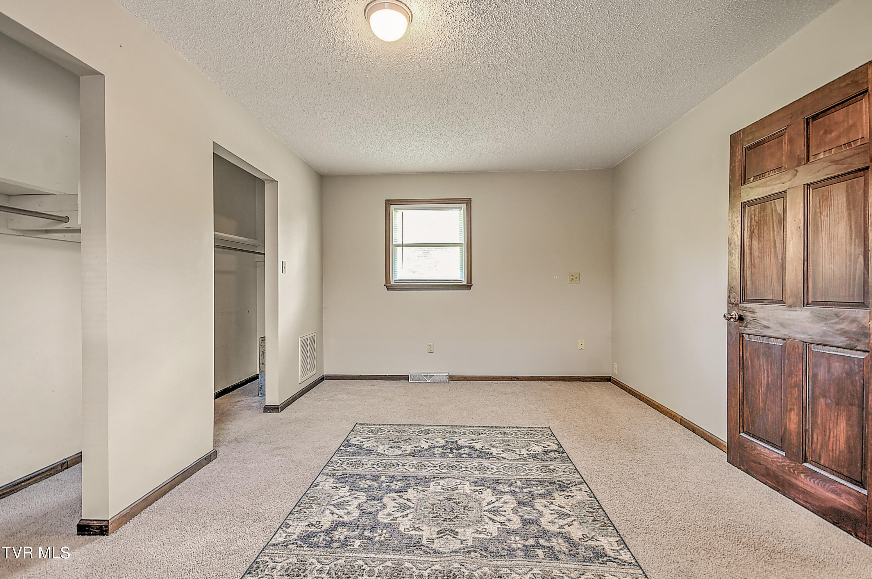 646 Meadow View Road Bristol, TN 37620 - Photo 44 of 53 646 Meadowview RE-48