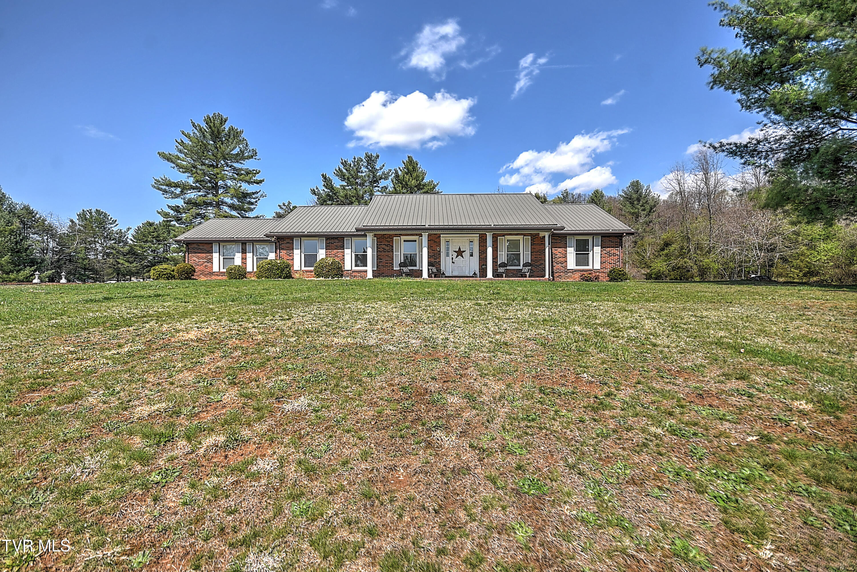 646 Meadow View Road Bristol, TN 37620 - Photo 51 of 53 646 Meadowview RE-4